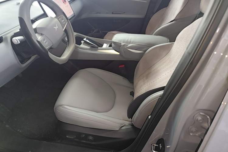 Used XPeng MONA M03 2025 600 with Ultra-Long Range Max Left Front Seat