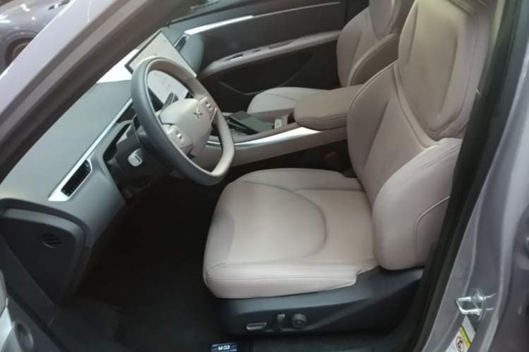 Used XPeng MONA M03 2025 600 with Ultra-Long Range Max Left Front Seat