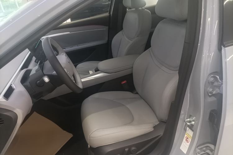 Used XPeng MONA M03 2025 600 with Ultra-Long Range Max Left Front Seat
