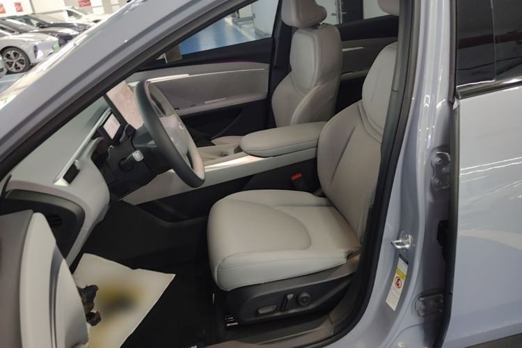 Used XPeng MONA M03 2025 502 Long-Range Max Left Front Seat