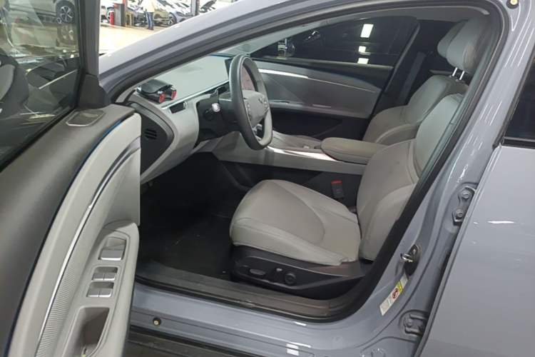 Used XPeng MONA M03 2025 502 Long-Range Max Left Front Seat