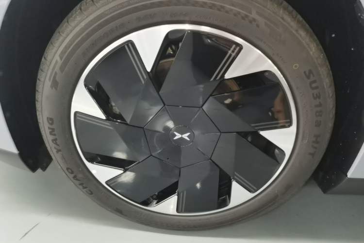 Used XPeng MONA M03 2025 502 Long-Range Max Left Front Wheel Hub