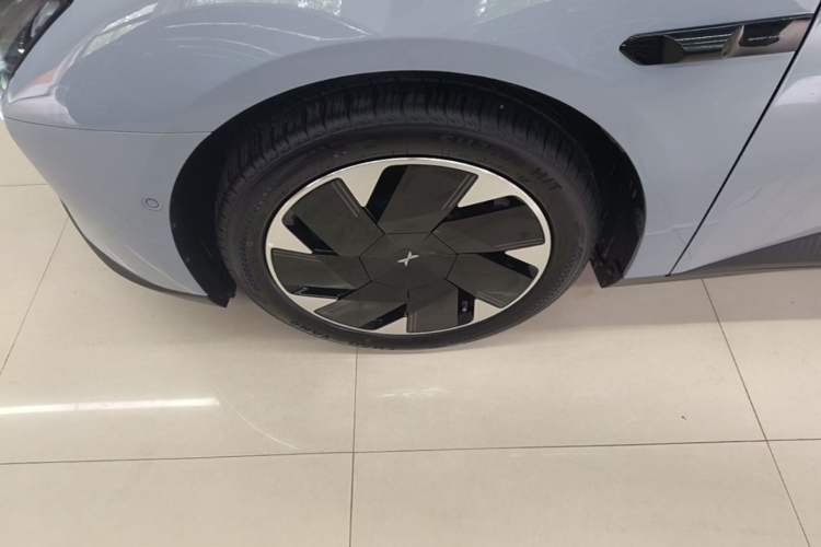 Used XPeng MONA M03 2025 600 with Ultra-Long Range Max Left Front Wheel Hub