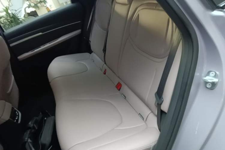 Used XPeng MONA M03 2025 600 with Ultra-Long Range Max Left Rear Seat