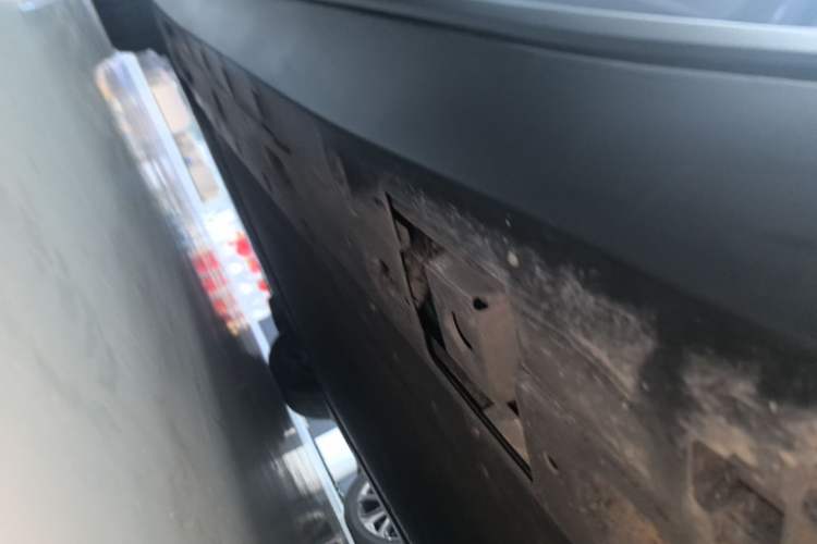 Used XPeng MONA M03 2025 600 with Ultra-Long Range Max Left Side Sill