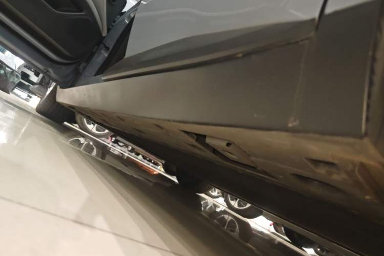 Used XPeng MONA M03 2025 600 with Ultra-Long Range Max Left Side Sill