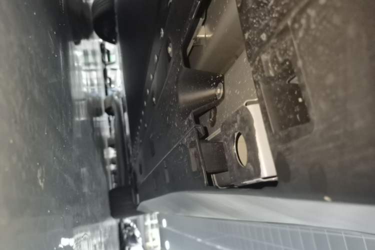 Used XPeng MONA M03 2025 502 Long-Range Max Left Side Sill
