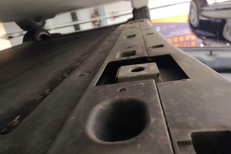 Used XPeng MONA M03 2025 600 with Ultra-Long Range Max Left Side Sill