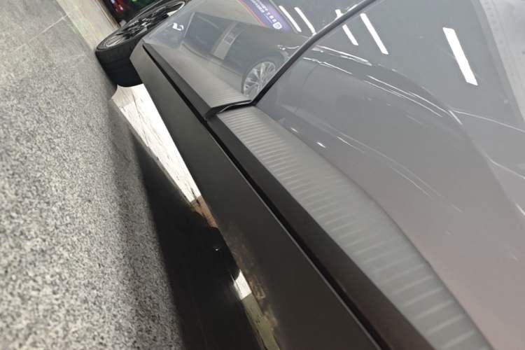 Used XPeng MONA M03 2025 600 with Ultra-Long Range Max Left Side Sill