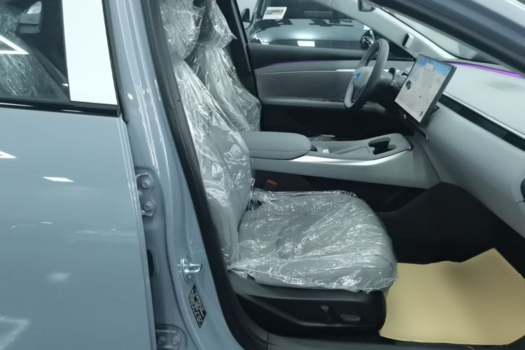 Used XPeng MONA M03 2025 502 Long-Range Max Right Front Seat