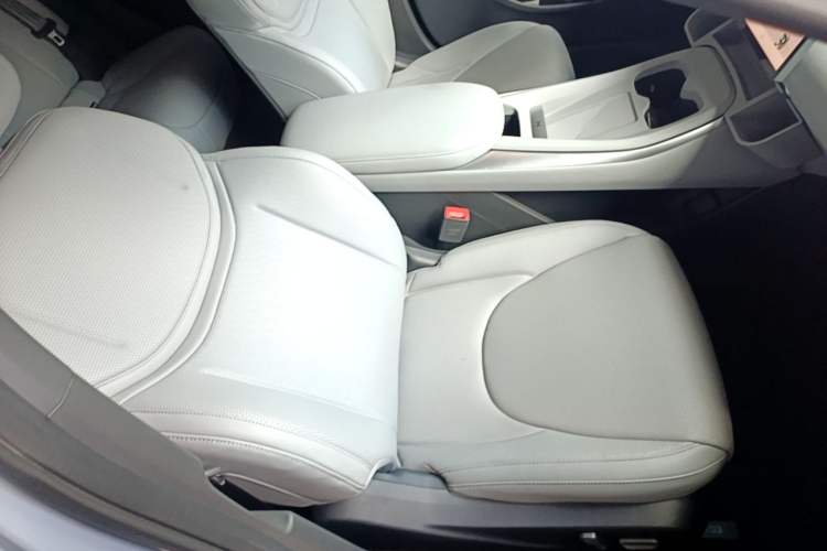 Used XPeng MONA M03 2025 600 with Ultra-Long Range Max Right Front Seat