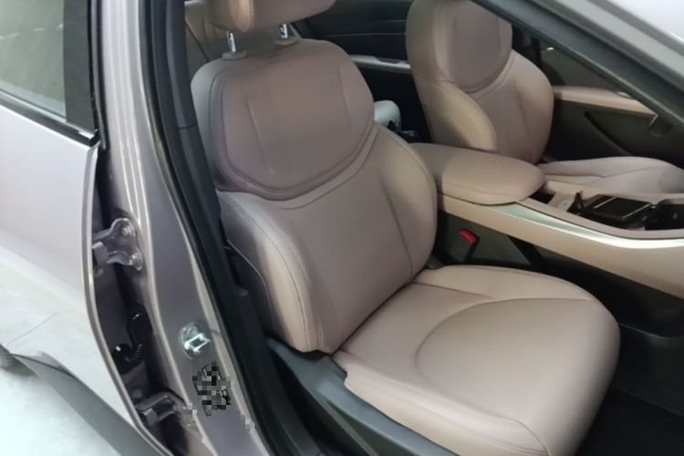 Used XPeng MONA M03 2025 600 with Ultra-Long Range Max Right Front Seat
