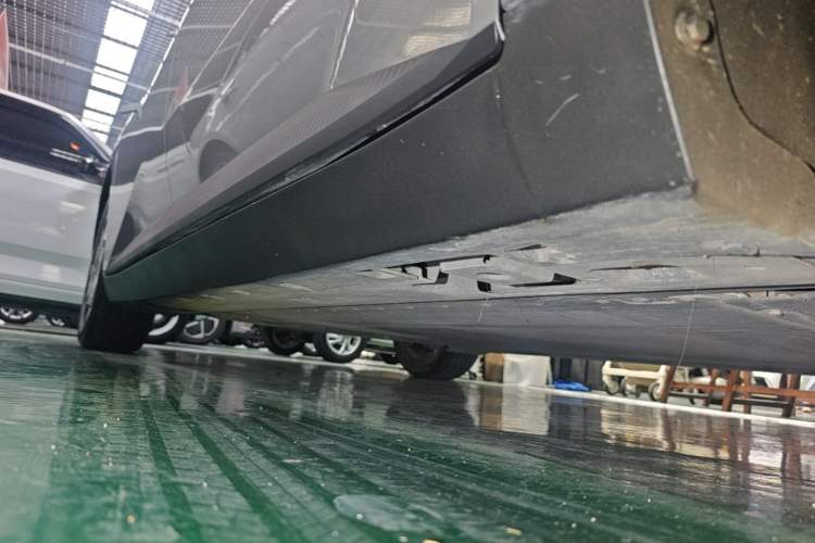 Used XPeng MONA M03 2025 502 Long-Range Max Right Side Sill