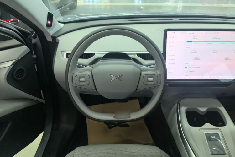 Used XPeng MONA M03 2025 600 with Ultra-Long Range Max Steering Wheel