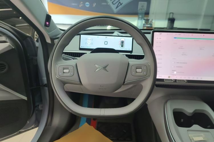 Used XPeng MONA M03 2025 600 with Ultra-Long Range Max Steering Wheel