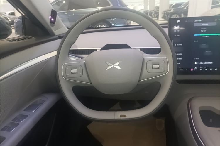 Used XPeng MONA M03 2025 600 with Ultra-Long Range Max Steering Wheel