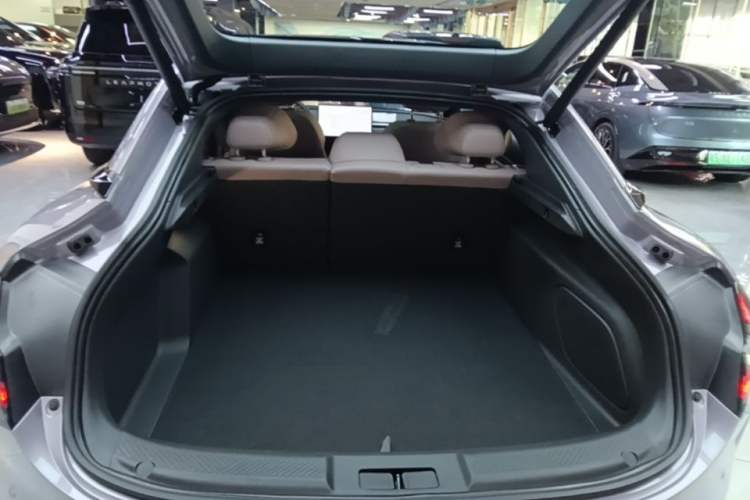 Used XPeng MONA M03 2025 600 with Ultra-Long Range Max Trunk