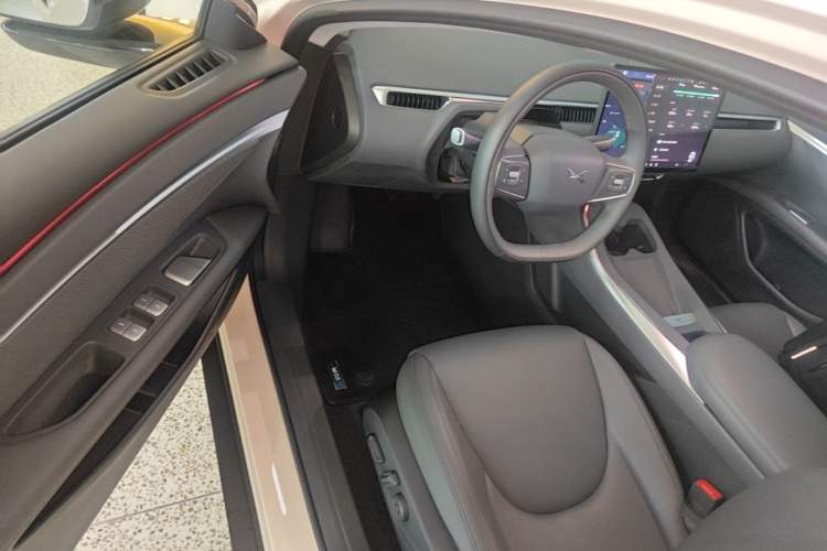 Used XPeng MONA M03 2025 600 with Ultra-Long Range Max Driver Seat