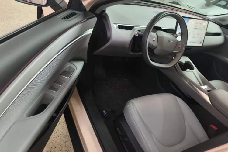 Used XPeng MONA M03 2025 620 Ultra-Long Range Plus Driver Seat