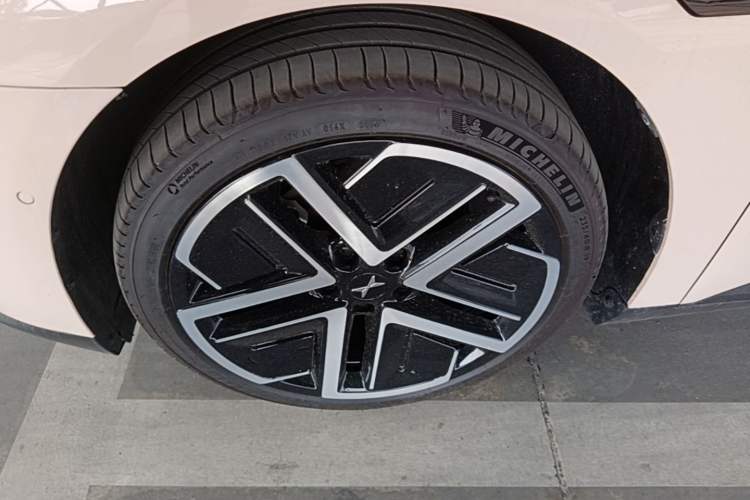 Used XPeng MONA M03 2025 620 Ultra-Long Range Plus Exterior 4