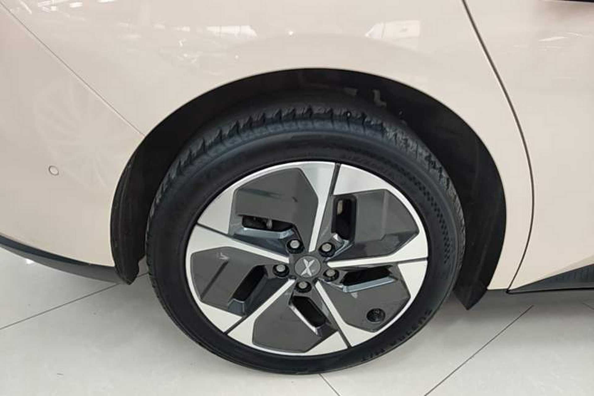 Used XPeng MONA M03 2025 620 Ultra-Long Range Plus Exterior 5