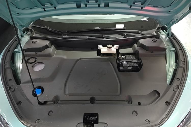 Used XPeng MONA M03 2025 600 with Ultra-Long Range Max Engine Bay