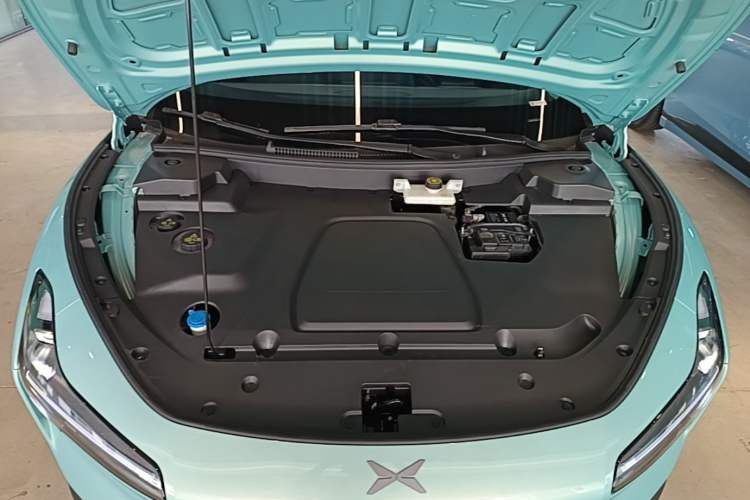 Used XPeng MONA M03 2025 600 with Ultra-Long Range Max Engine Bay
