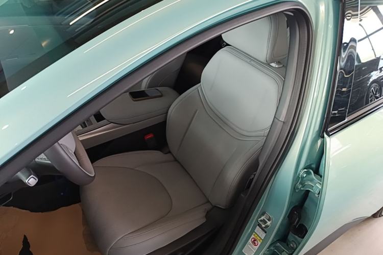 Used XPeng MONA M03 2025 600 with Ultra-Long Range Max Left Front Seat
