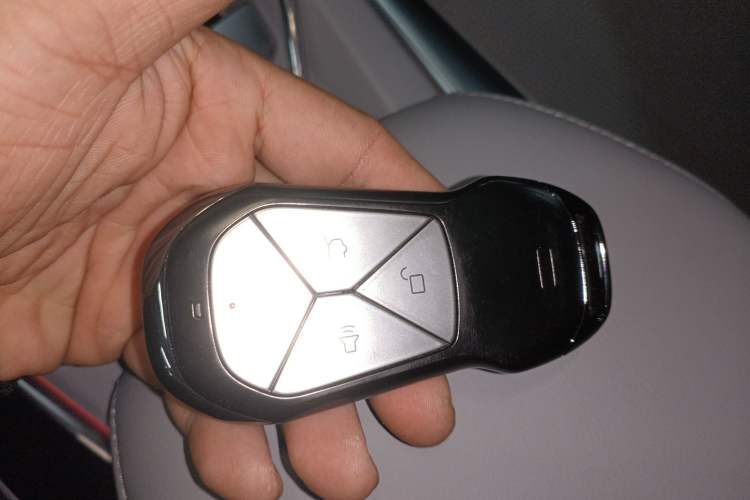 Used XPeng MONA M03 2025 502 Long-Range Max Vehicle Key
