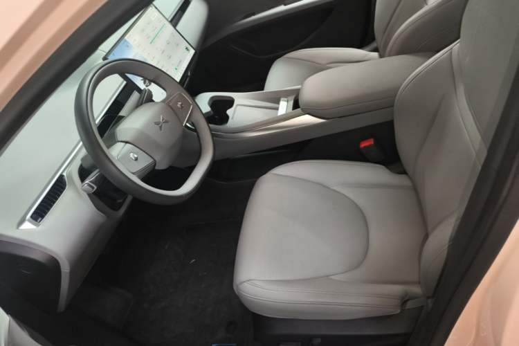 Used XPeng MONA M03 2025 620 Ultra-Long Range Plus Left Front Seat