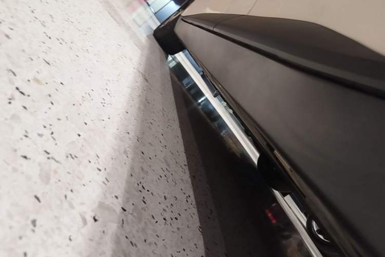Used XPeng MONA M03 2025 600 with Ultra-Long Range Max Left Side Sill