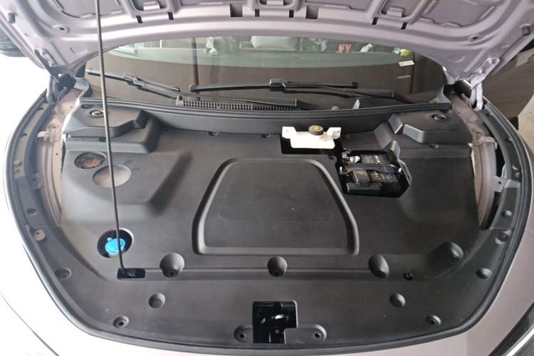 Used XPeng MONA M03 2025 600 with Ultra-Long Range Max Engine Bay
