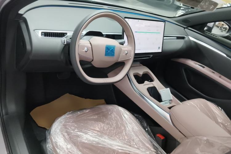 Used XPeng MONA M03 2025 515 Long-Range Plus Center Console