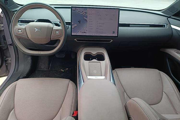 Used XPeng MONA M03 2025 502 Long-Range Max Center Console