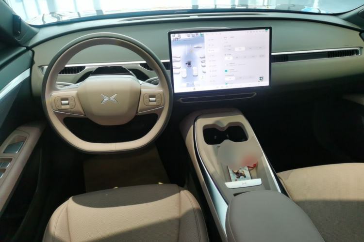 Used XPeng MONA M03 2025 502 Long-Range Max Center Console