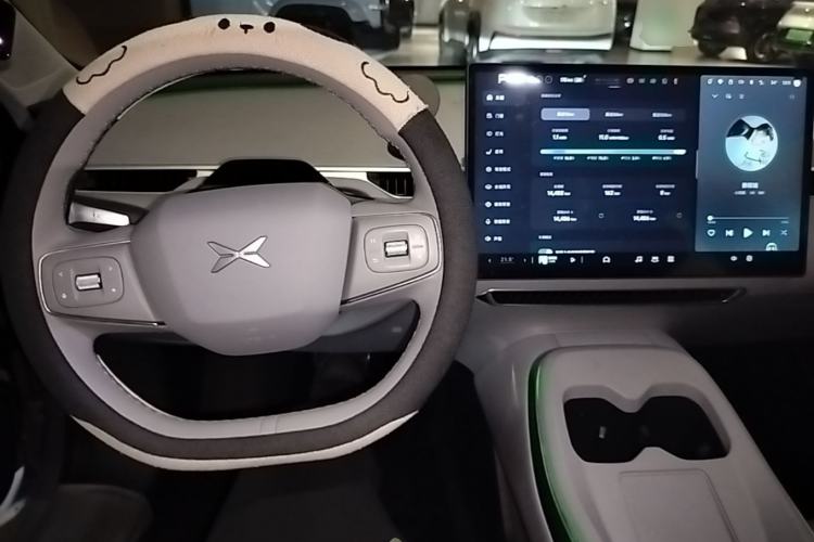 Used XPeng MONA M03 2025 502 Long-Range Max Center Console