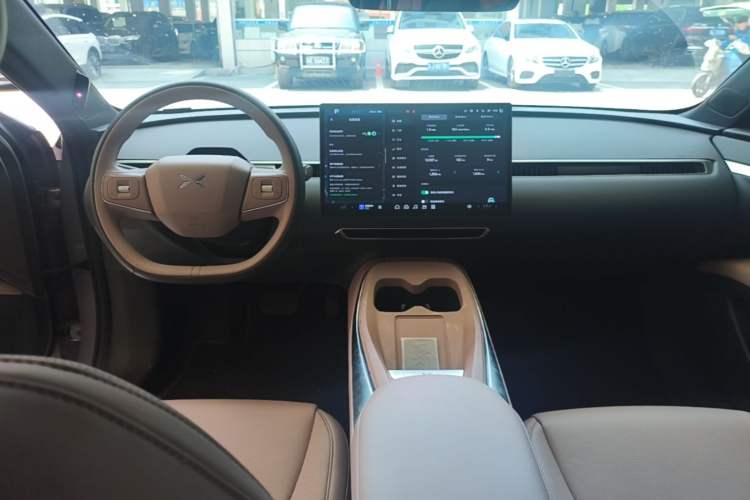 Used XPeng MONA M03 2025 502 Long-Range Max Center Console