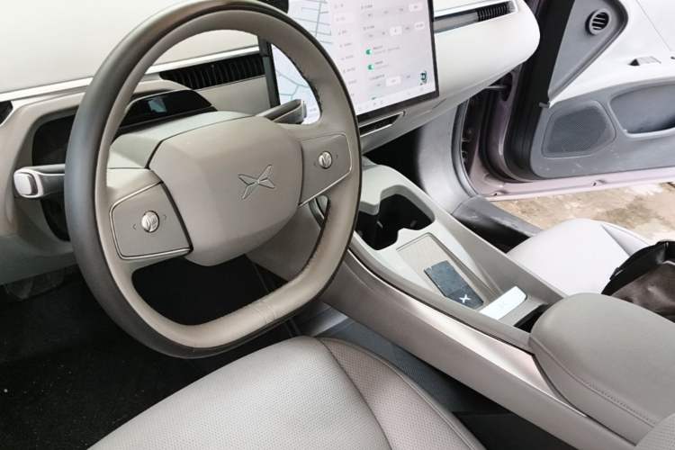 Used XPeng MONA M03 2025 620 Ultra-Long Range Plus Center Console