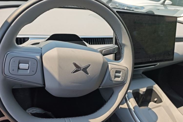 Used XPeng MONA M03 2025 502 Long-Range Max Center Console
