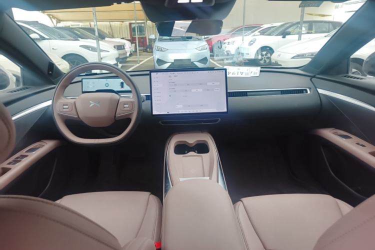Used XPeng MONA M03 2025 502 Long-Range Max Center Console