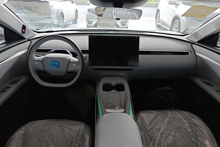 Used XPeng MONA M03 2025 502 Long-Range Max Center Console