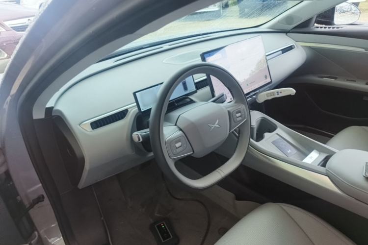 Used XPeng MONA M03 2025 620 Ultra-Long Range Plus Center Console