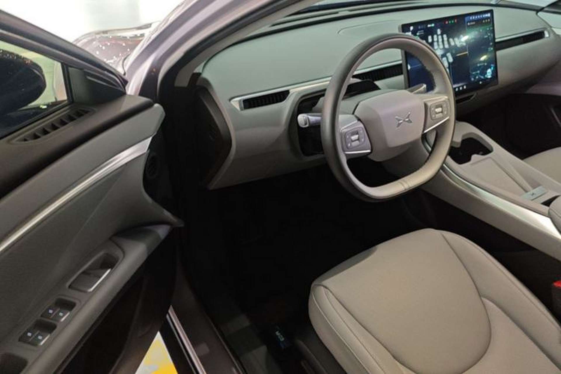 Used XPeng MONA M03 2025 600 with Ultra-Long Range Max Driver Seat
