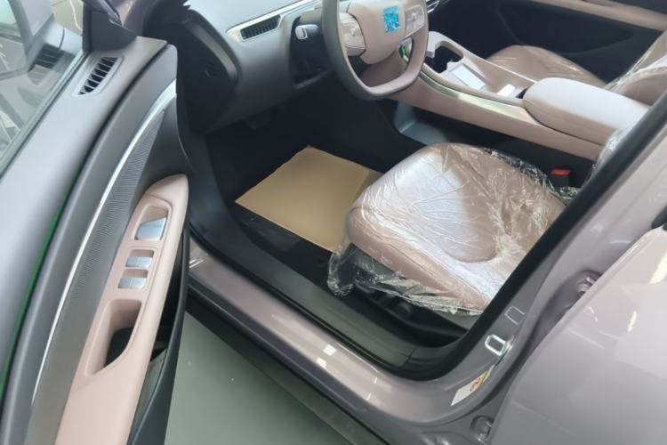 Used XPeng MONA M03 2025 515 Long-Range Plus Driver Seat