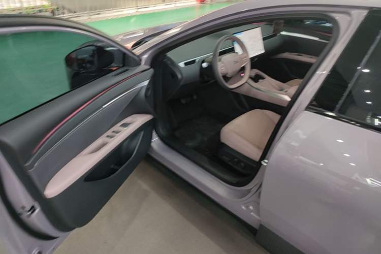Used XPeng MONA M03 2025 600 with Ultra-Long Range Max Driver Seat