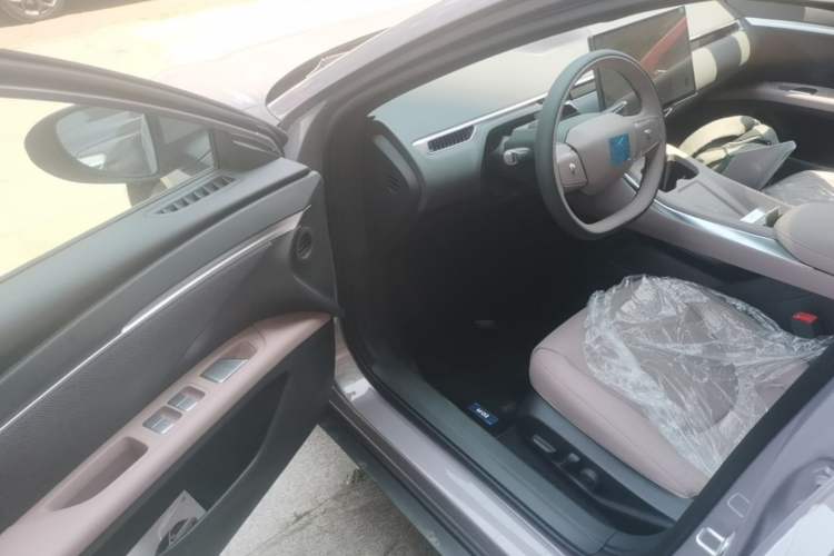 Used XPeng MONA M03 2025 515 Long-Range Plus Driver Seat