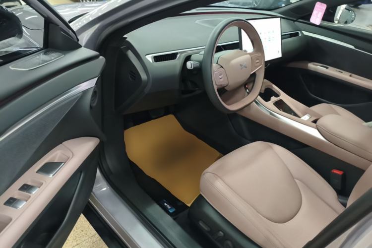 Used XPeng MONA M03 2025 600 with Ultra-Long Range Max Driver Seat