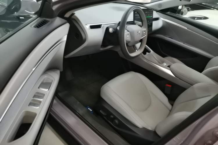 Used XPeng MONA M03 2025 600 with Ultra-Long Range Max Driver Seat