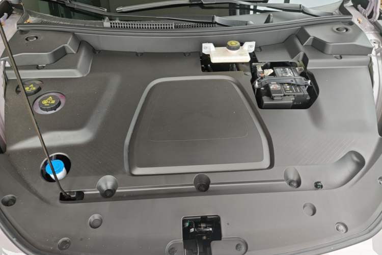 Used XPeng MONA M03 2025 502 Long-Range Max Engine Bay