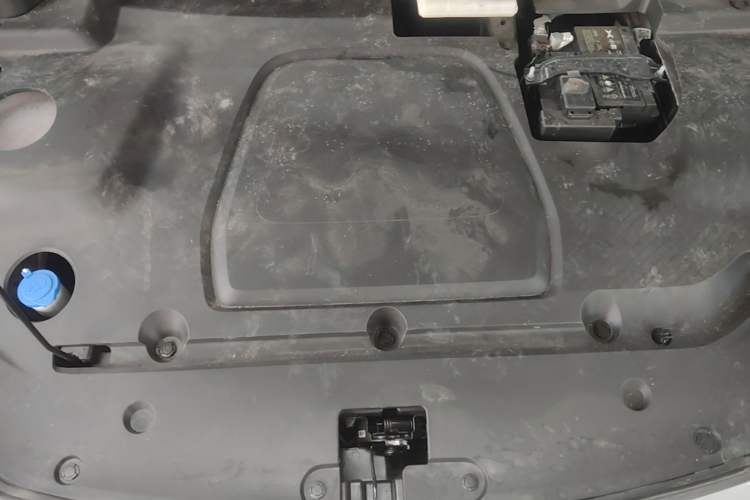 Used XPeng MONA M03 2025 600 with Ultra-Long Range Max Engine Bay